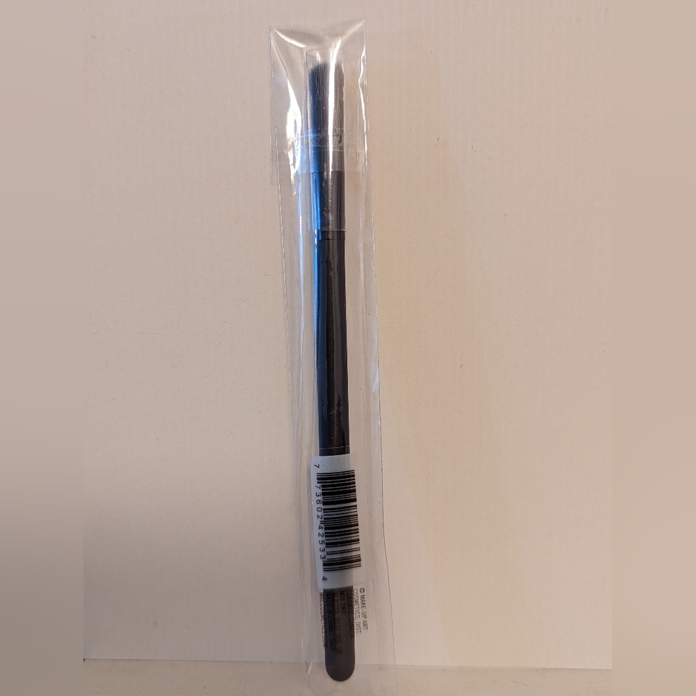 MAC 283SE Small Eyeshadow brush